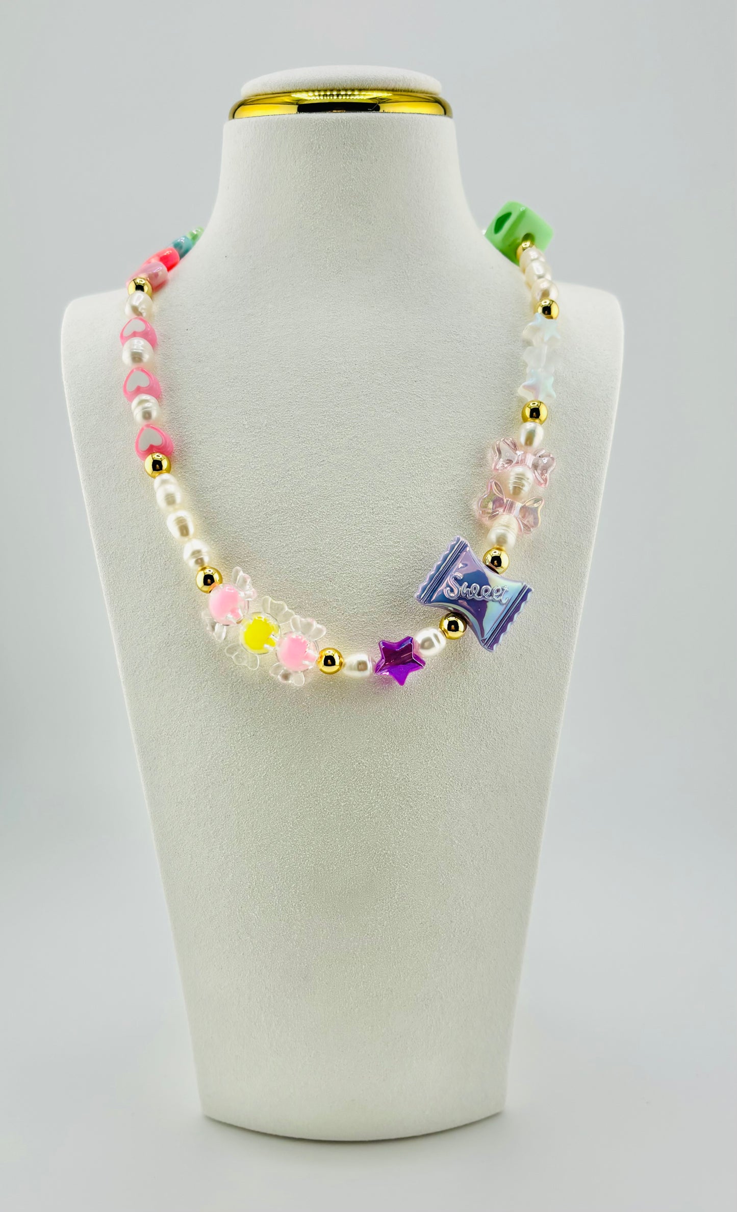 Larissa Fresh water pearl necklace with candy beads