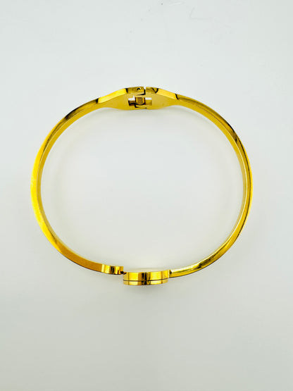 Felicia bangle in stainless steel with black detail