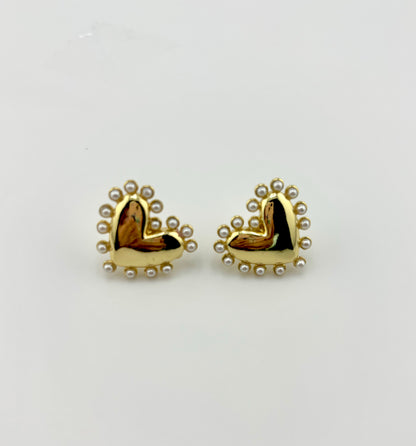 Adeline heart shaped pearl earring