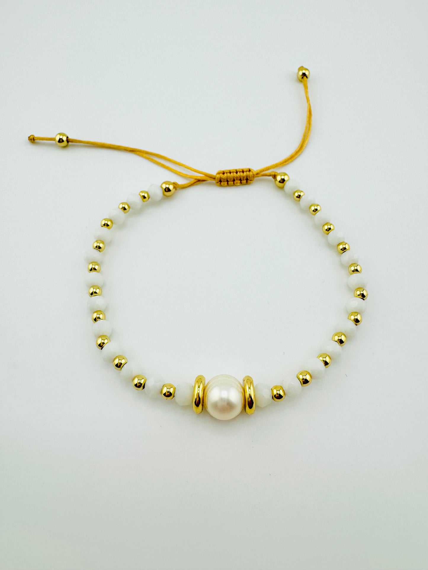 Jade white beaded fresh water pearl bracelet