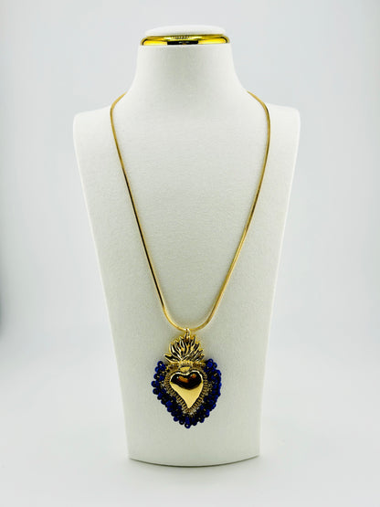 Abbie necklace with beaded blue glass beads in 18k gold filled