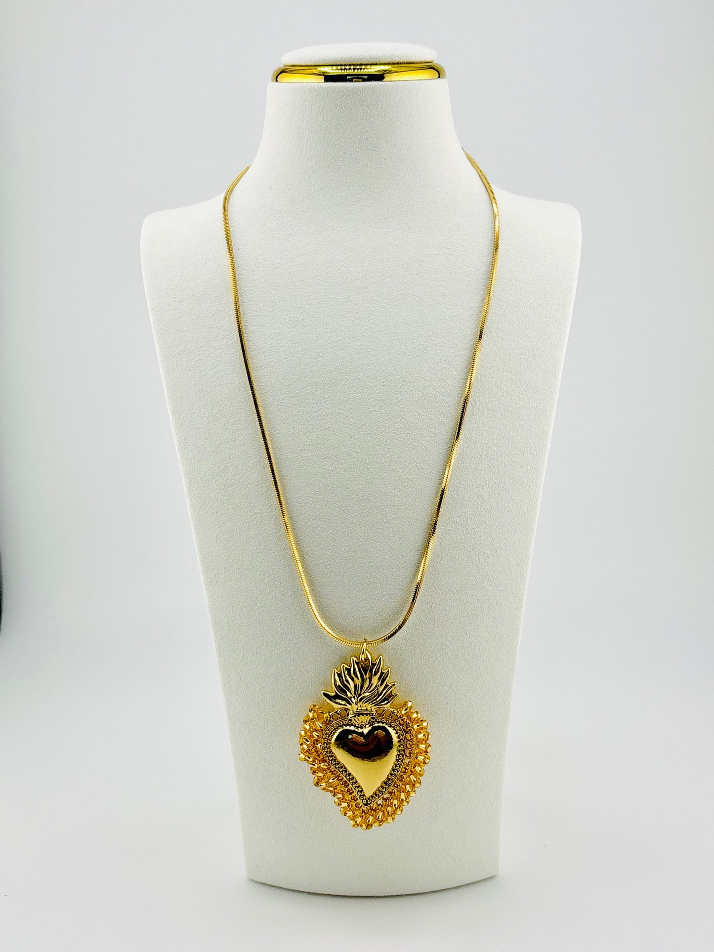 Abbie necklace with beaded gold glass beads in 18k gold filled