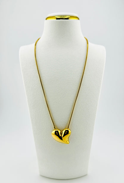 Eleanor stainless steel heart shape necklace