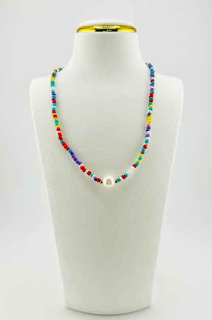 Ellie colorful necklace with faux pearl
