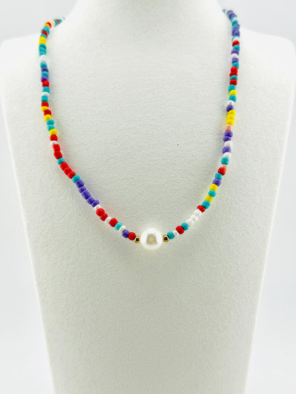 Ellie colorful necklace with faux pearl